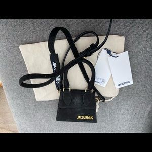 Jacquemus chiquito leather handbag in black nubuck
